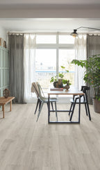 פרקט למינציה קוויק סטפ סיגניצ'ר אלון מוברש אפור 4765 Quick Step Signature Brushed Oak Grey