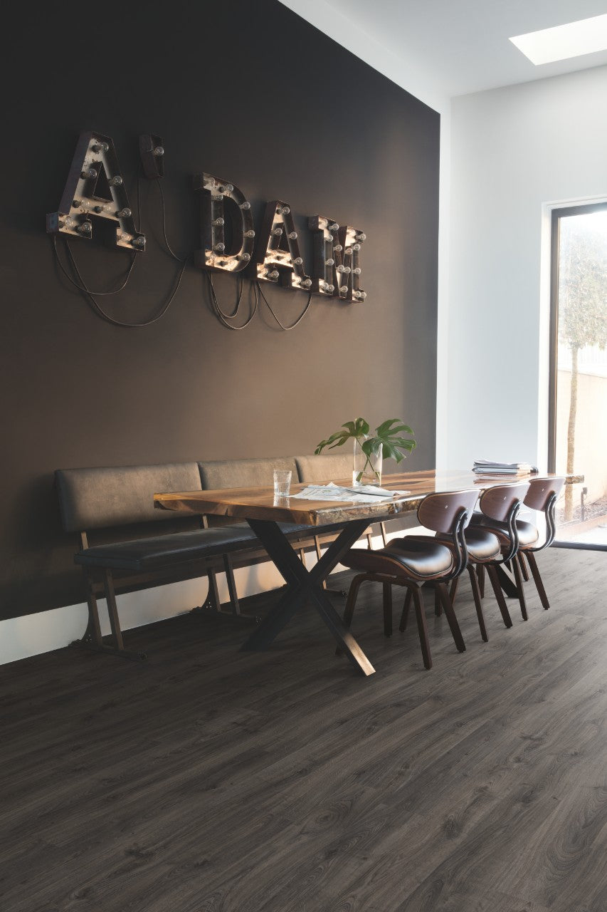 פרקט למינציה אליגנה ניוקאסל אלון כהה 3581 Quick Step Eligna Newcastle Oak Dark