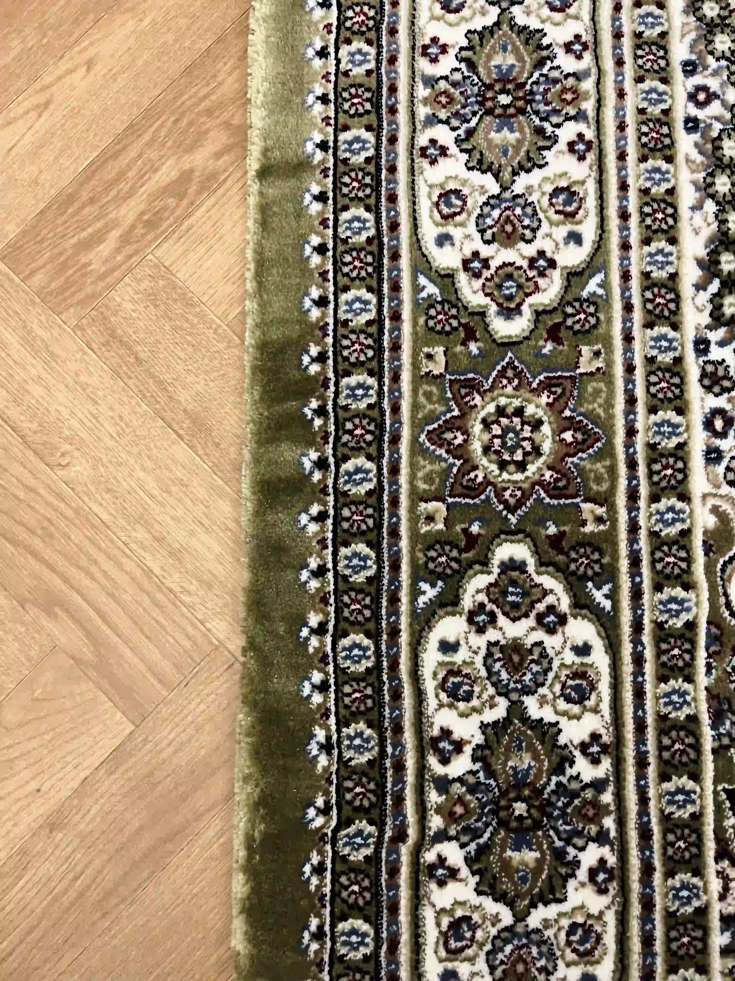 שטיח פלורה קלאסי 560 01 ירוק | FLORA