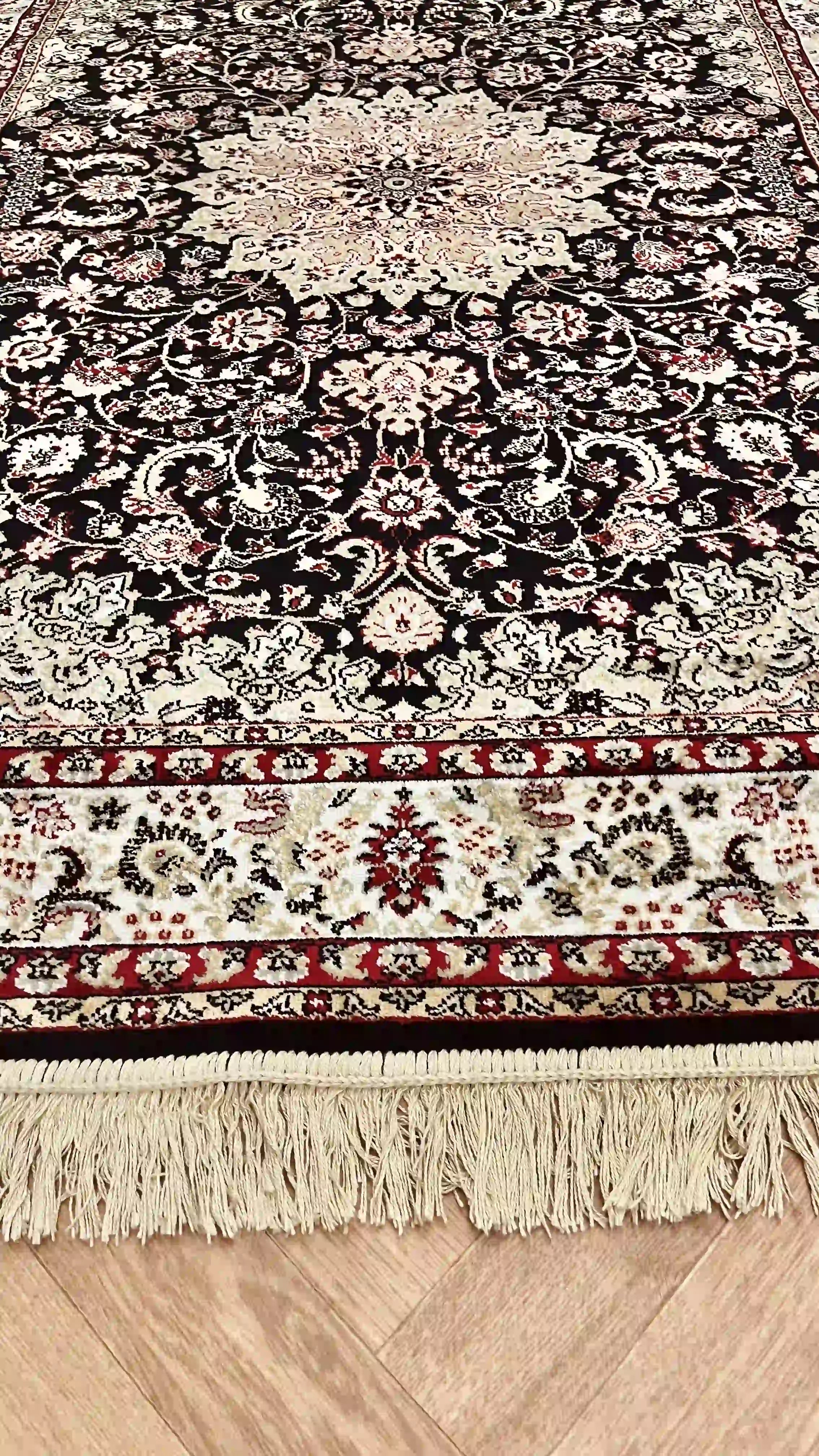 שטיח דגם פרסי משי 639 09 שחור/בז' | SILK